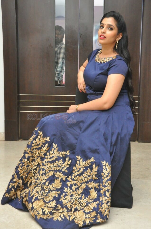 Telugu Anchor Shyamala Reddy Photos