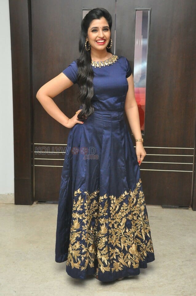 Telugu Anchor Shyamala Reddy Photos