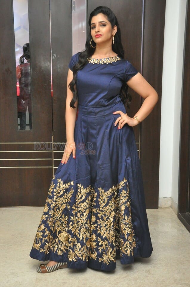 Telugu Anchor Shyamala Reddy Photos