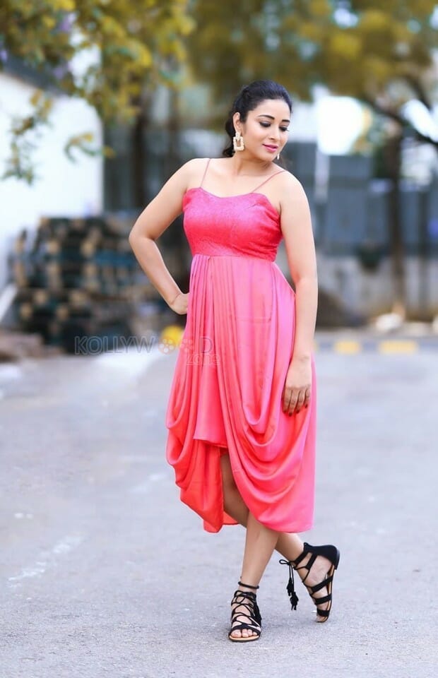 Telugu Movie Actress Bhanu Shree Photoshoot Pictures