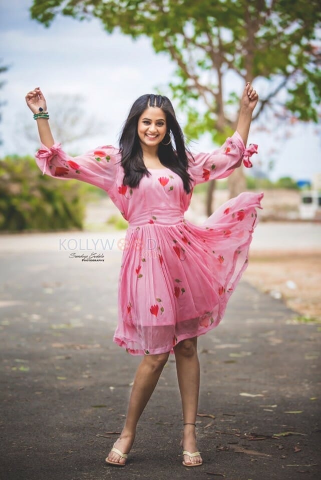 The Family Man Actress Priyamani Photoshoot Pictures