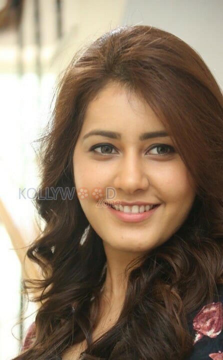 Tolly Actress Rashi Khanna Pictures