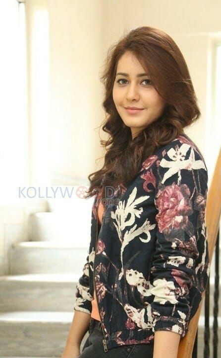 Tolly Actress Rashi Khanna Pictures