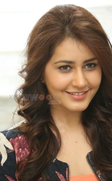 Tolly Actress Rashi Khanna Pictures