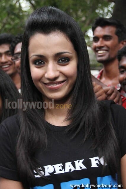 Trisha At Blue Cross Photos