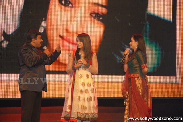 Trisha At Manmadhan Ambu Singapore Audio Launch Photos