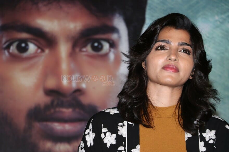 Uru Movie Heroine Dhansika Photos