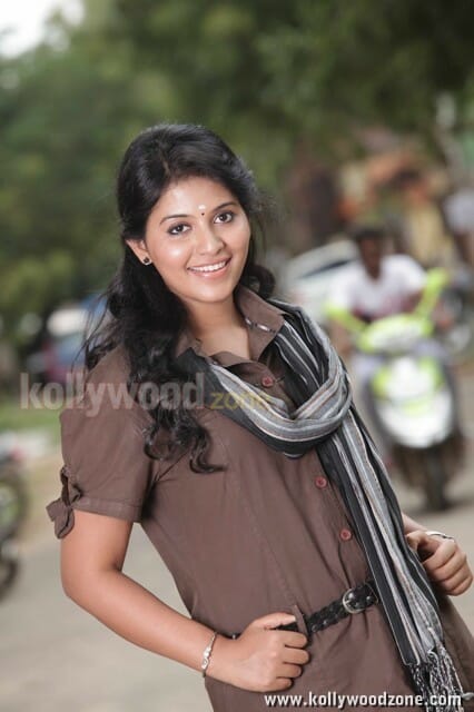 Vathikuchi Movie Heroine Anjali Photos