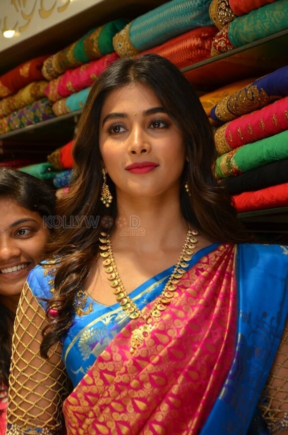 pooja hegde at the launch of anutex shopping mall photos