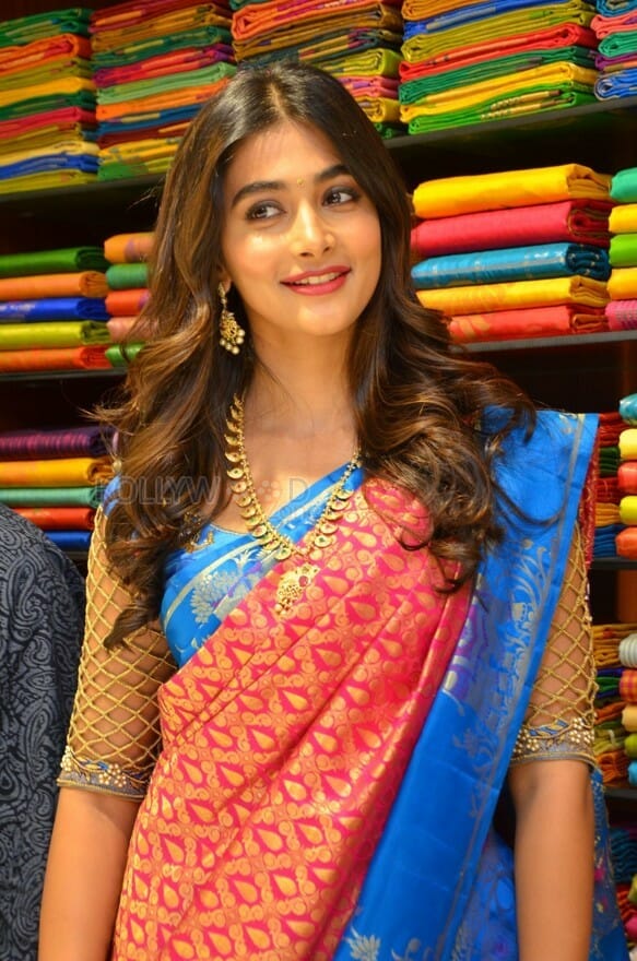 pooja hegde at the launch of anutex shopping mall photos