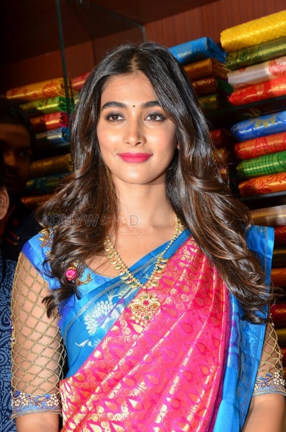 pooja hegde at the launch of anutex shopping mall photos