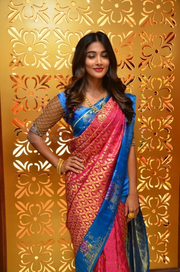 pooja hegde at the launch of anutex shopping mall photos