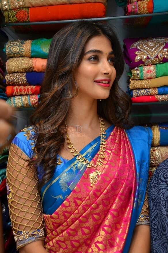 pooja hegde at the launch of anutex shopping mall photos