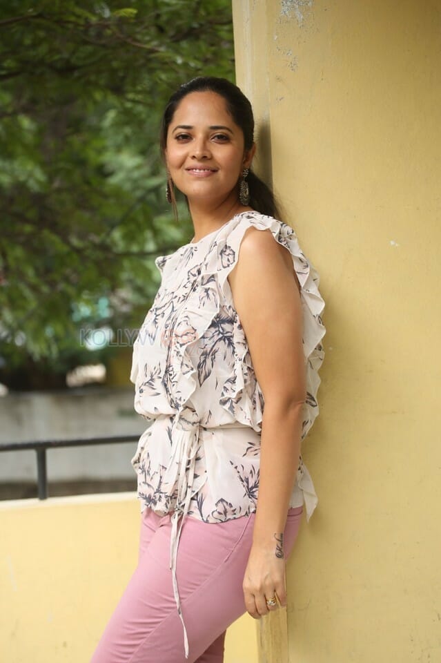 Actress Anasuya Bharadwaj At Kadhanam Interview Photos