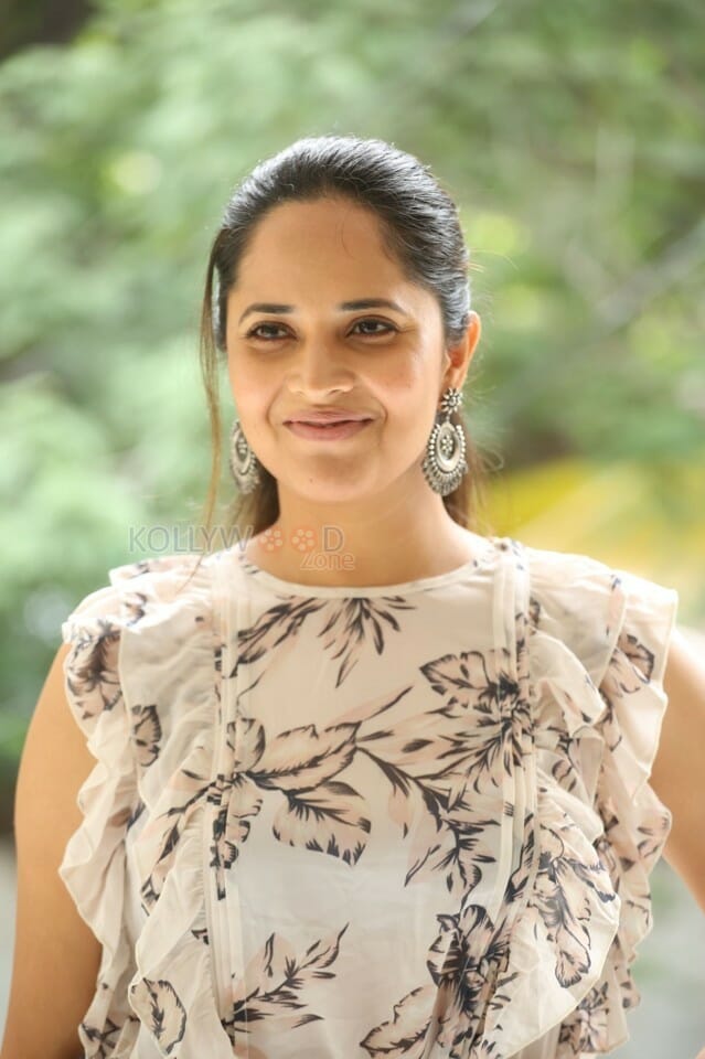 Actress Anasuya Bharadwaj At Kadhanam Interview Photos