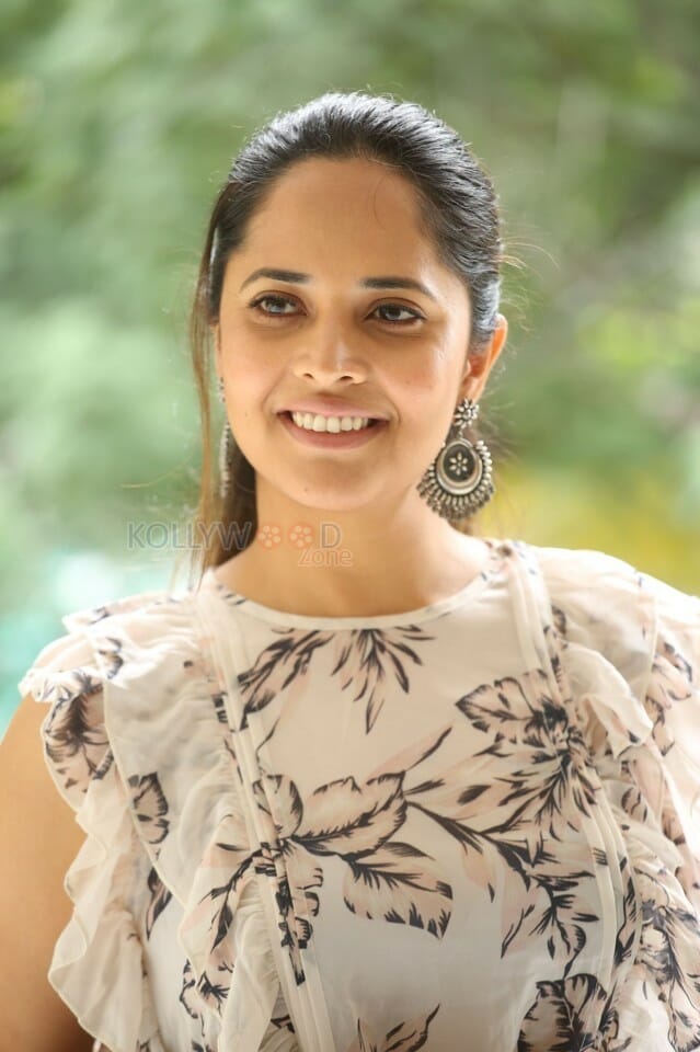 Actress Anasuya Bharadwaj At Kadhanam Interview Photos