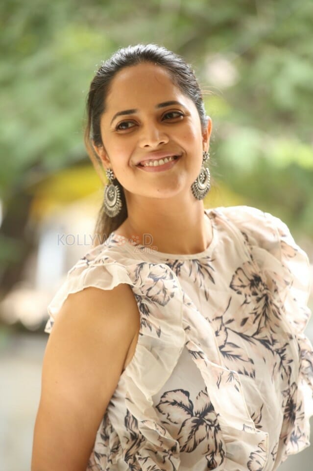 Actress Anasuya Bharadwaj At Kadhanam Interview Photos