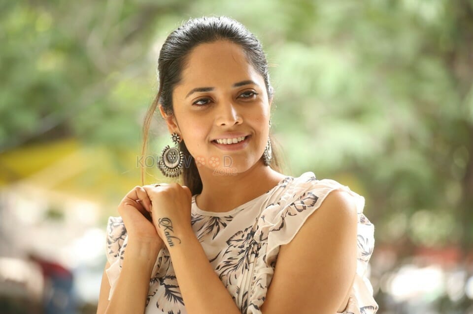 Actress Anasuya Bharadwaj At Kadhanam Interview Photos