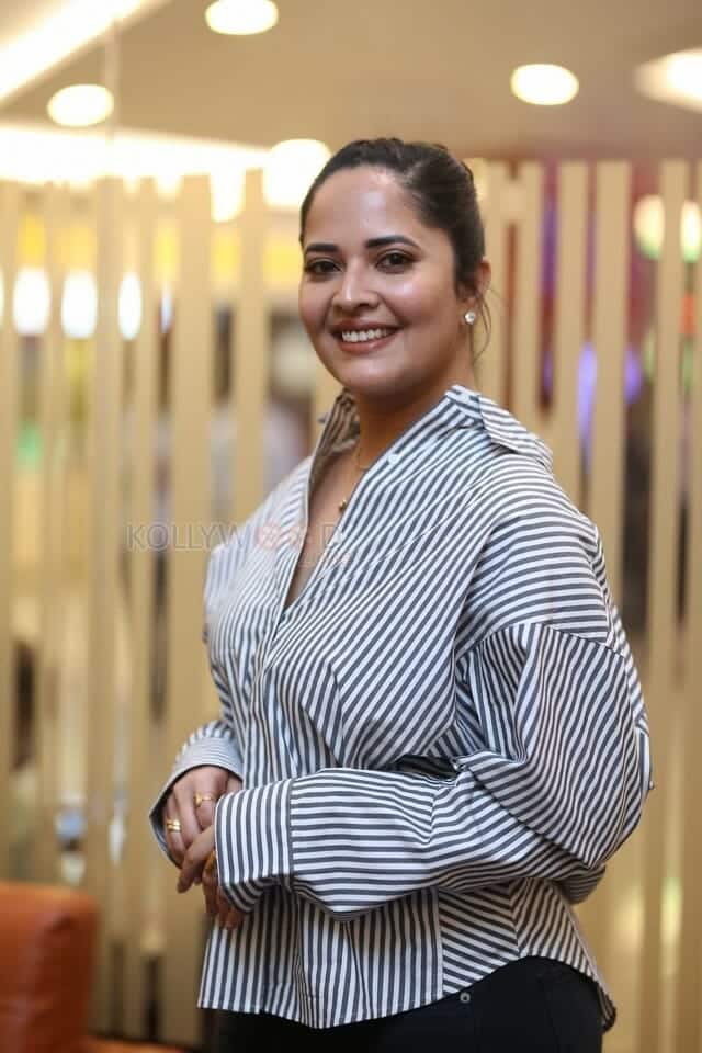 Actress Anasuya Bharadwaj at Peddha Kapu 1 Trailer Launch Stills 18