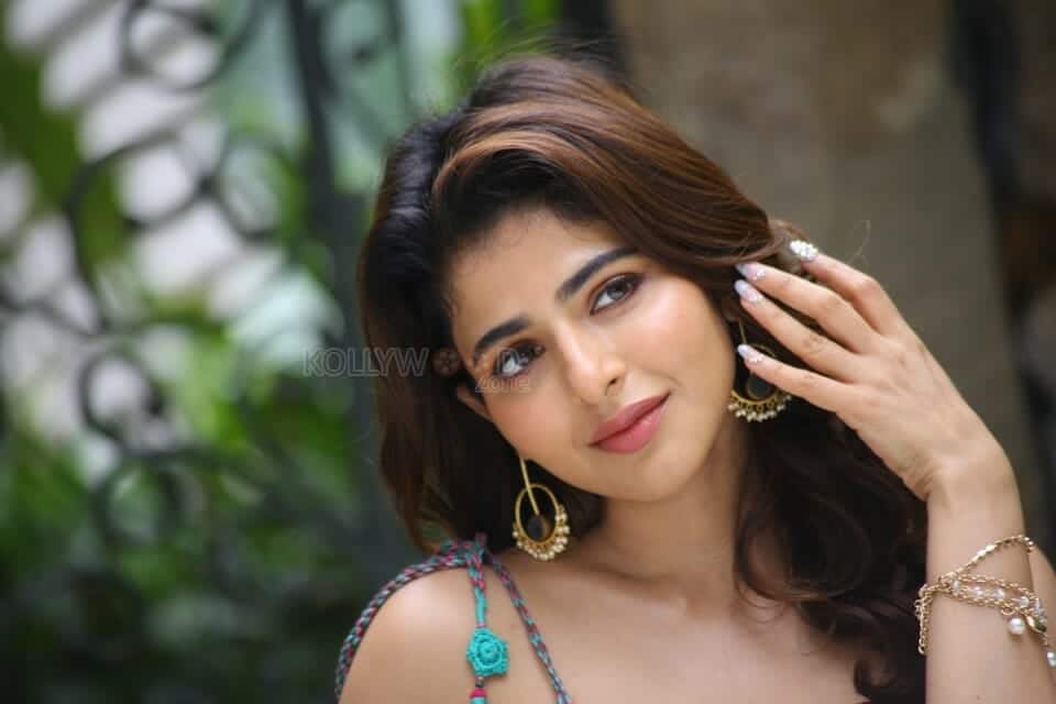 Actress Iswarya Menon at Spy Interview Pictures 06