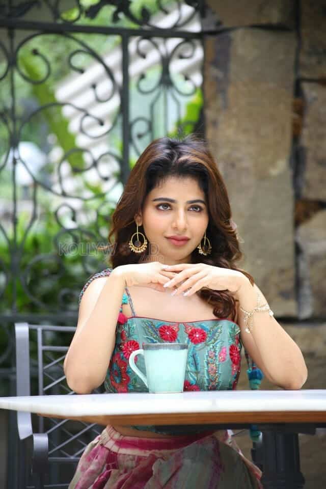 Actress Iswarya Menon at Spy Interview Pictures 07