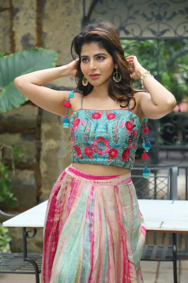 Actress Iswarya Menon at Spy Interview Pictures 69