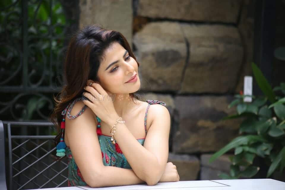 Actress Iswarya Menon at Spy Interview Pictures 80