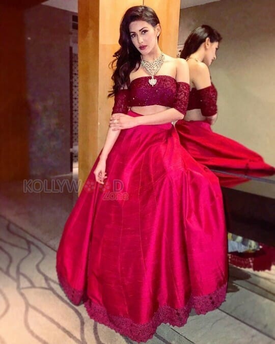 Amyra Dastur Sexy Fashion Photos