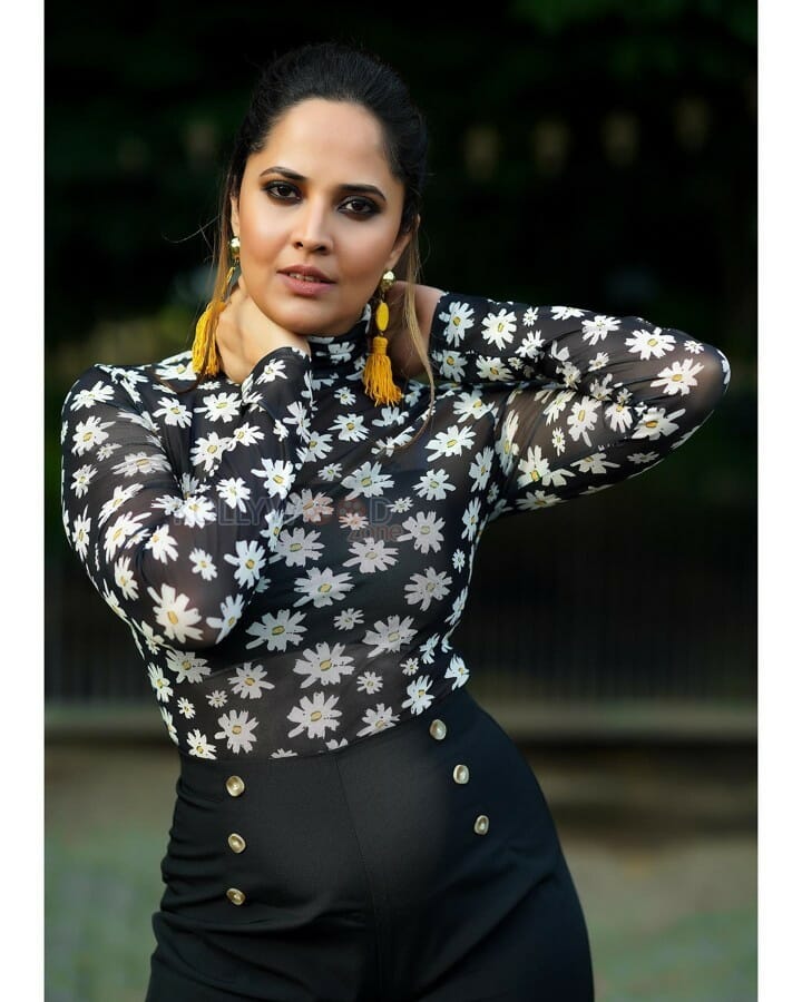 Anasuya Bharadwaj Latest Photoshoot Stills