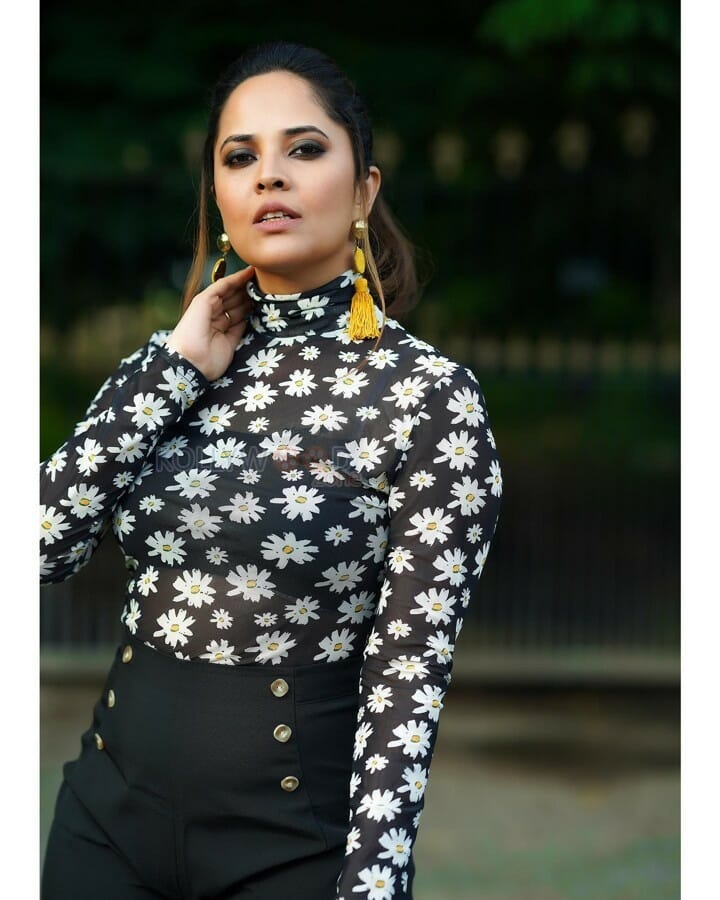 Anasuya Bharadwaj Latest Photoshoot Stills