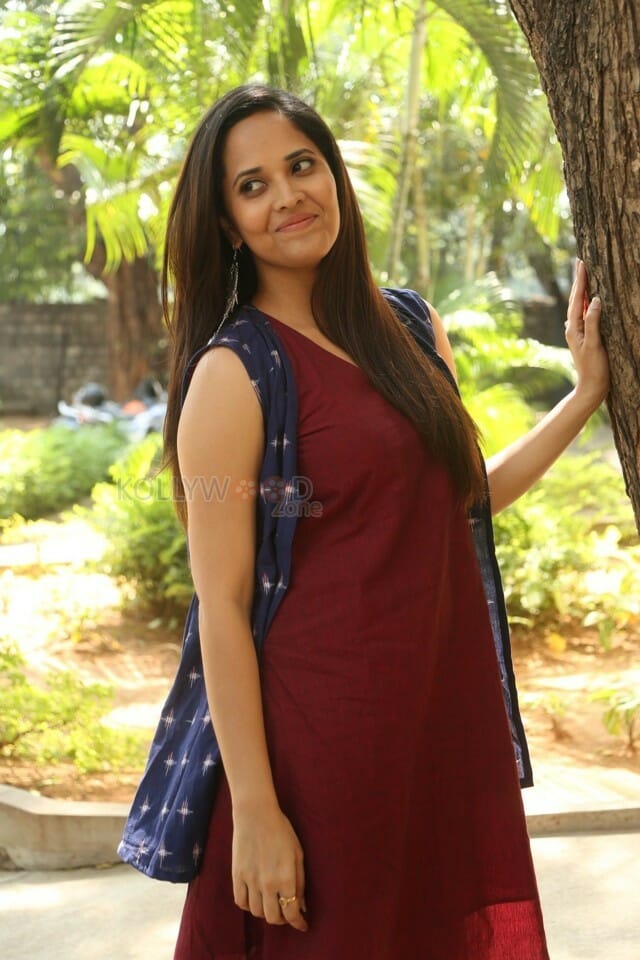 Anasuya Bharadwaj New Photo Shoot Stills