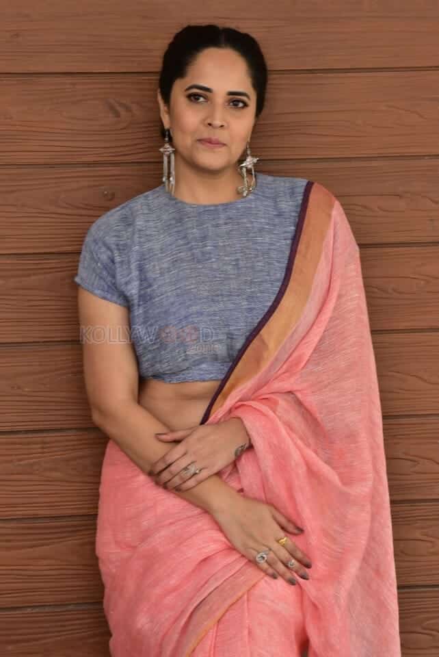 Anasuya Bharadwaj at Peddha Kapu Part 1 Movie Interview Photos 39