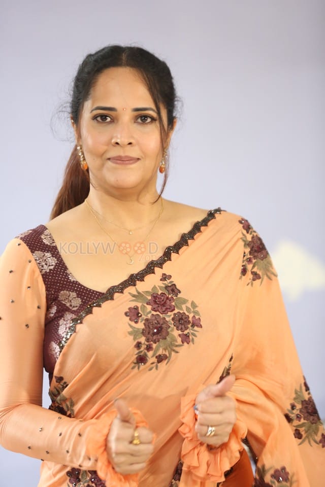 Anasuya Bharadwaj at Simbaa Trailer Launch Photos 01