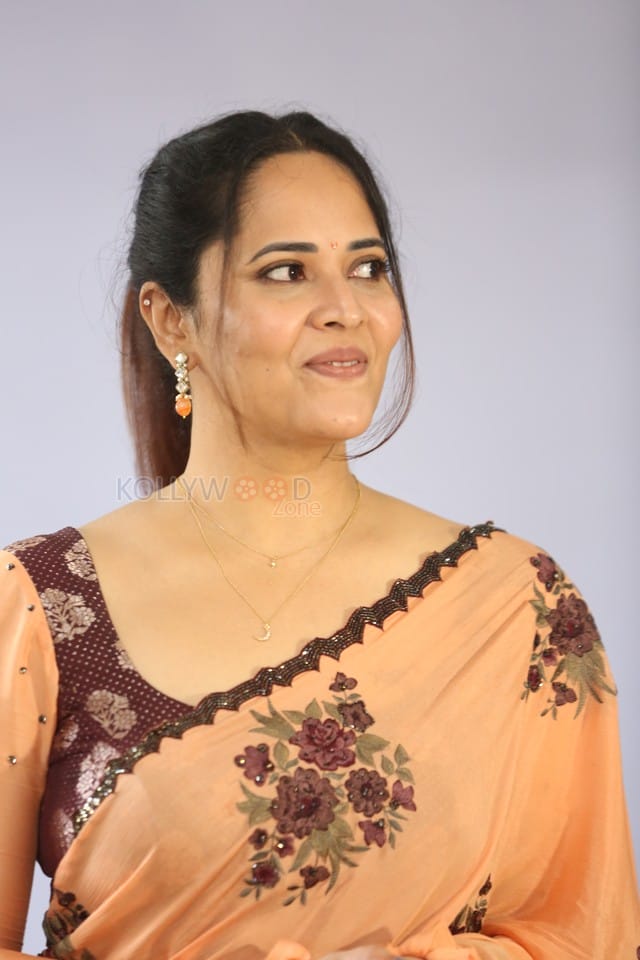 Anasuya Bharadwaj at Simbaa Trailer Launch Photos 08