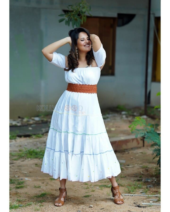 Beautiful Tollywood Anchor Anasuya Photoshoot Pictures