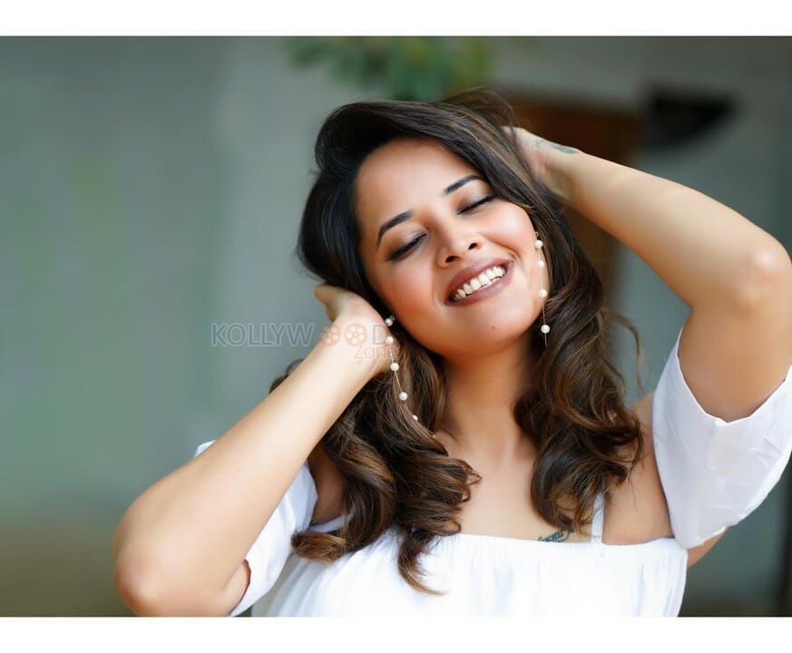 Beautiful Tollywood Anchor Anasuya Photoshoot Pictures