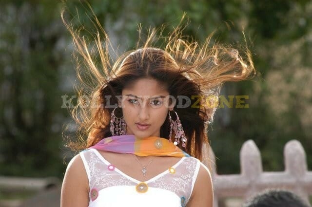 Hot Sexy Ileana Stills