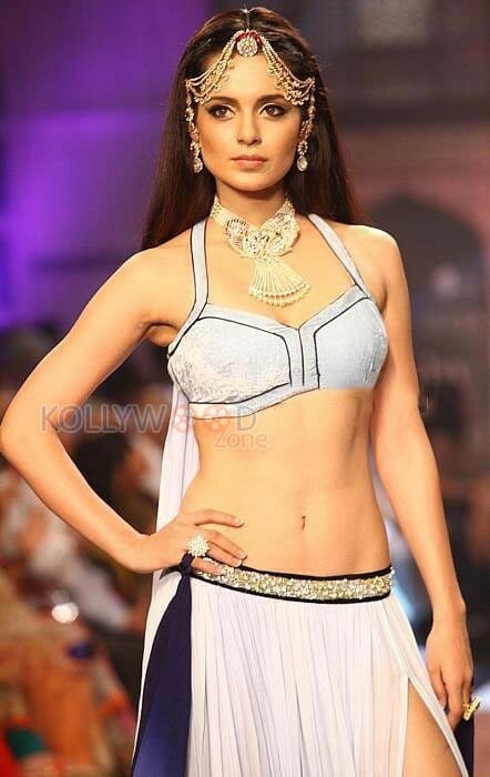 Kangana Ranaut Fashion Show Pictures