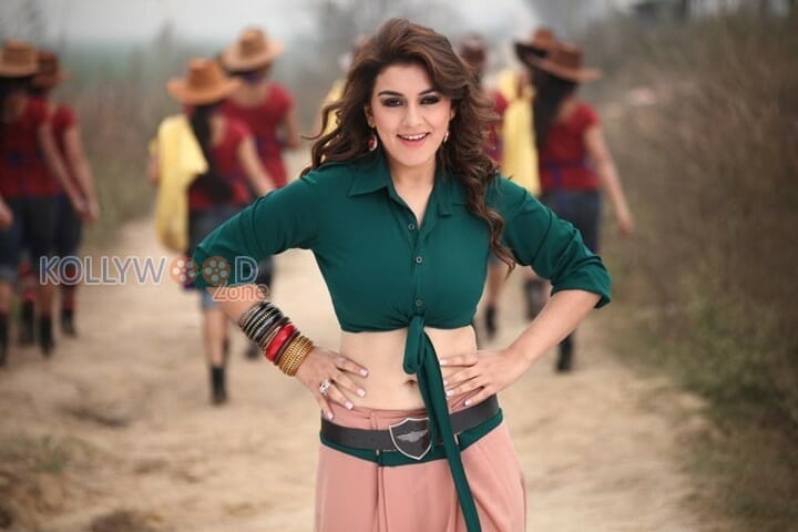 Maan Karate Heroine Hansika Motwani Photos