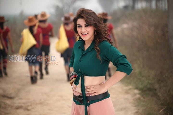 Maan Karate Heroine Hansika Motwani Photos