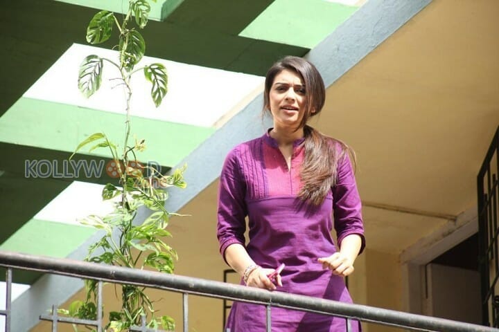 Maan Karate Heroine Hansika Motwani Photos