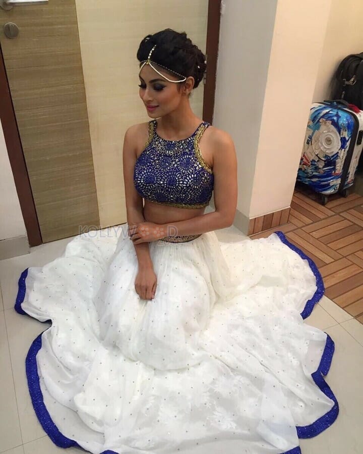 Naagin Actress Mouni Roy Photos