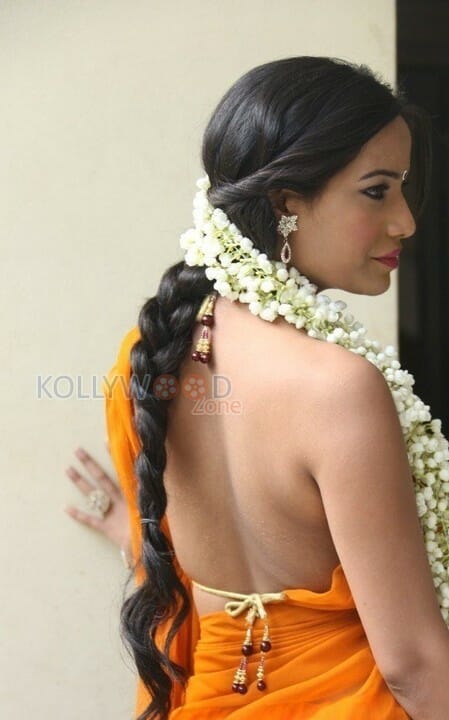 Poonam Pandey Latest Photos