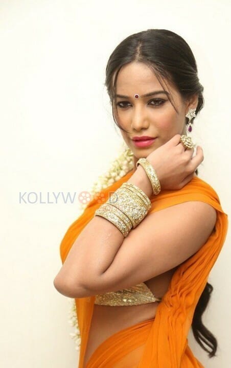 Poonam Pandey Latest Photos