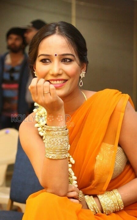 Poonam Pandey Latest Photos