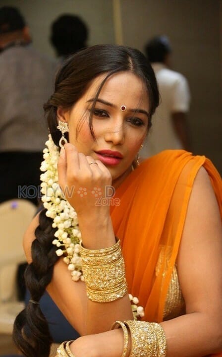 Poonam Pandey Latest Photos