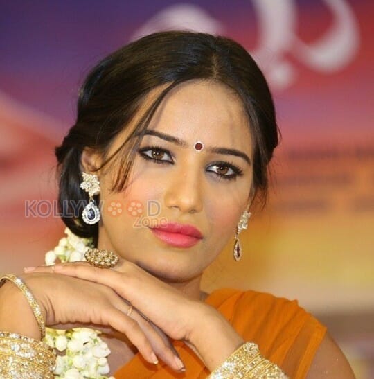 Poonam Pandey Latest Photos