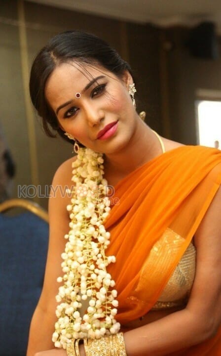 Poonam Pandey Latest Photos