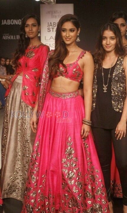 Sexy Ileana Ramp Walk Photos