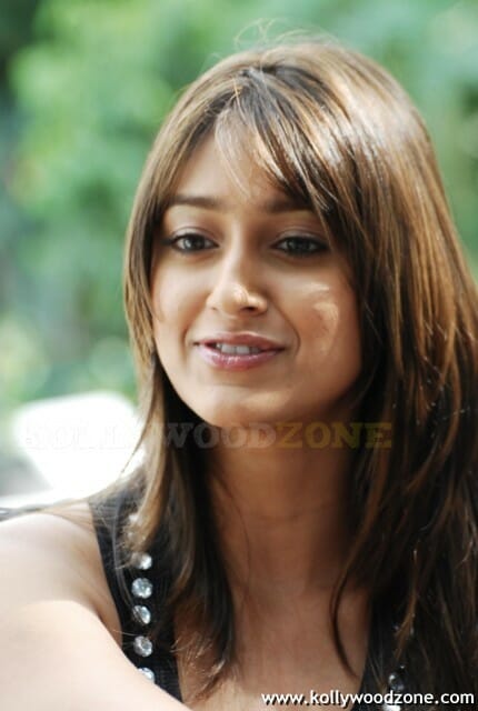 Sexy Ileana Stills